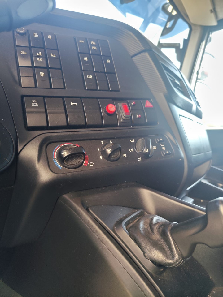 IVECO STRALIS AD 260S31 XP - Chassis vrachtwagen: afbeelding 4 IVECO STRALIS AD 260S31 XP - Chassis vrachtwagen: afbeelding 4