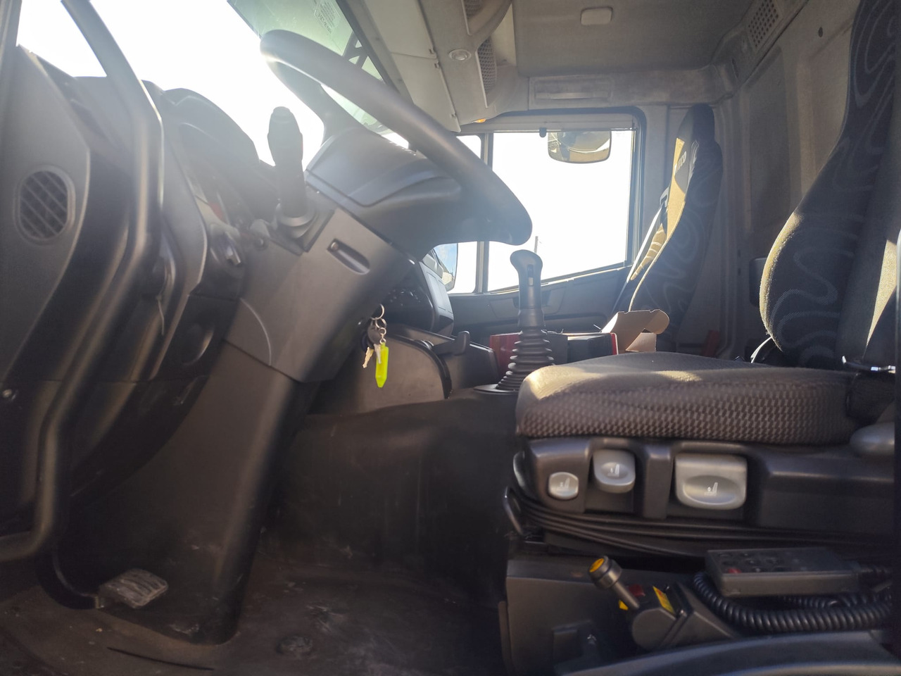 Kraanwagen, Kipper vrachtwagen IVECO STRALIS CUBE 260S31: afbeelding 37