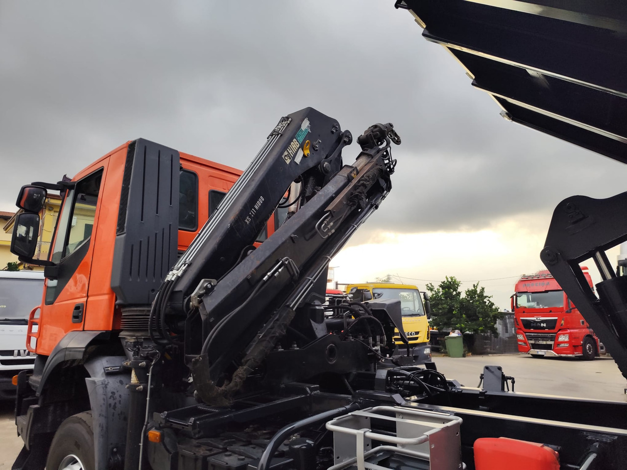 IVECO TRAKKER 190T36 - Kraanwagen, Kipper vrachtwagen: afbeelding 3 IVECO TRAKKER 190T36 - Kraanwagen, Kipper vrachtwagen: afbeelding 3