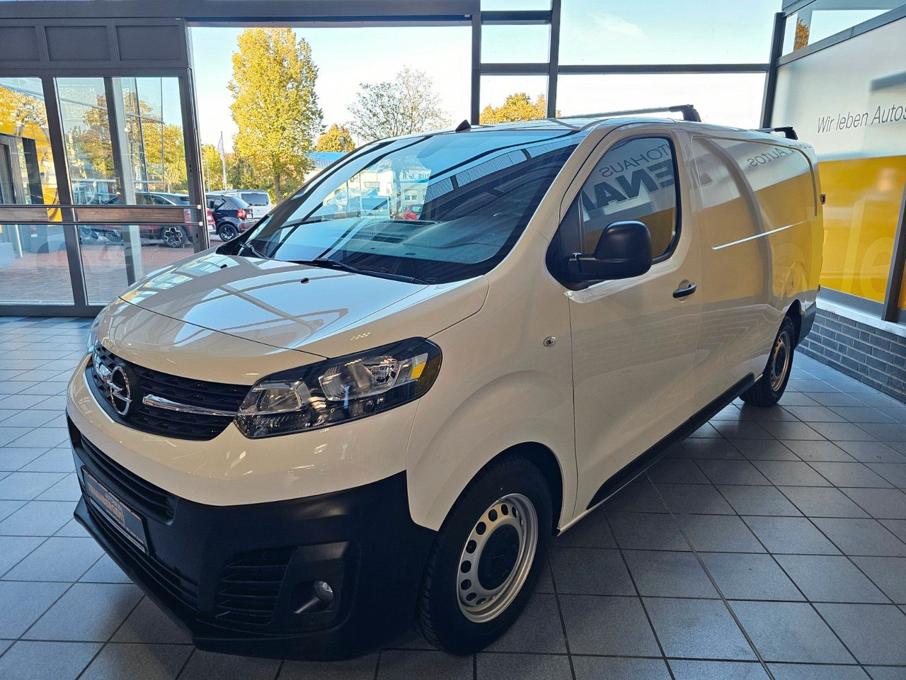 Opel Vivaro Kasten Edition L Sortimo 180°Kamera DAB - Kleine bestelwagen: afbeelding 2 Opel Vivaro Kasten Edition L Sortimo 180°Kamera DAB - Kleine bestelwagen: afbeelding 2