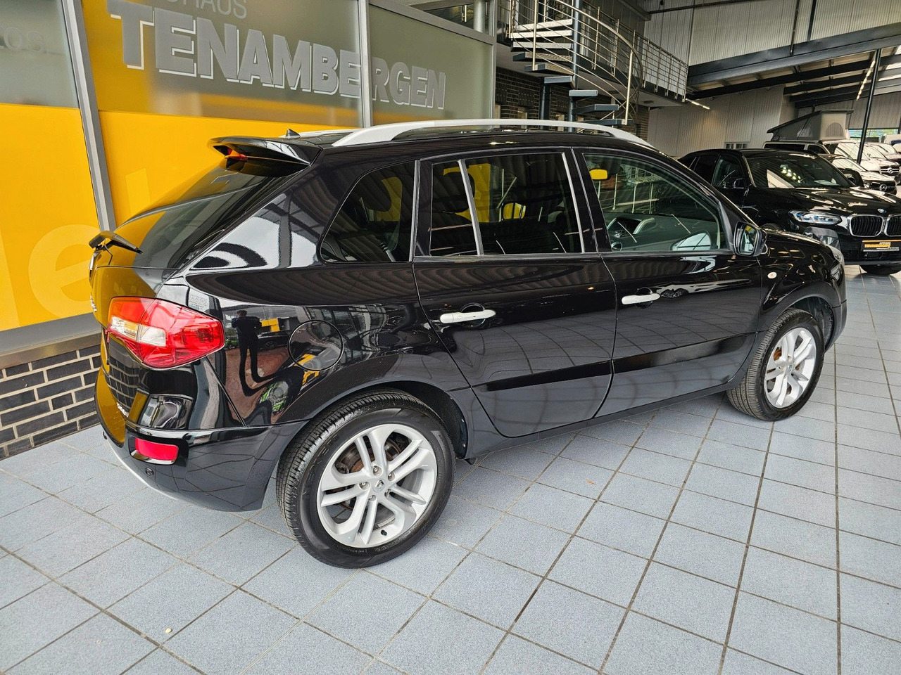 Renault Koleos 2.0 dCi Night&Day 4x4 Leder Navi Bose - SUV: afbeelding 2 Renault Koleos 2.0 dCi Night&Day 4x4 Leder Navi Bose - SUV: afbeelding 2