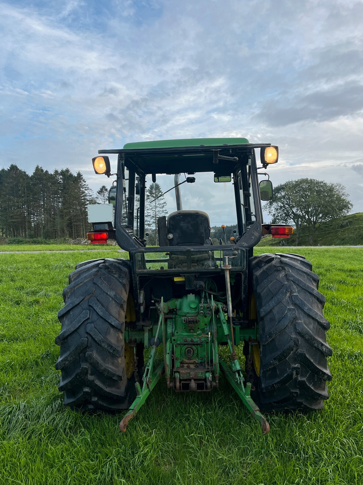 JOHN DEERE 1950 - Tractor: afbeelding 3 JOHN DEERE 1950 - Tractor: afbeelding 3