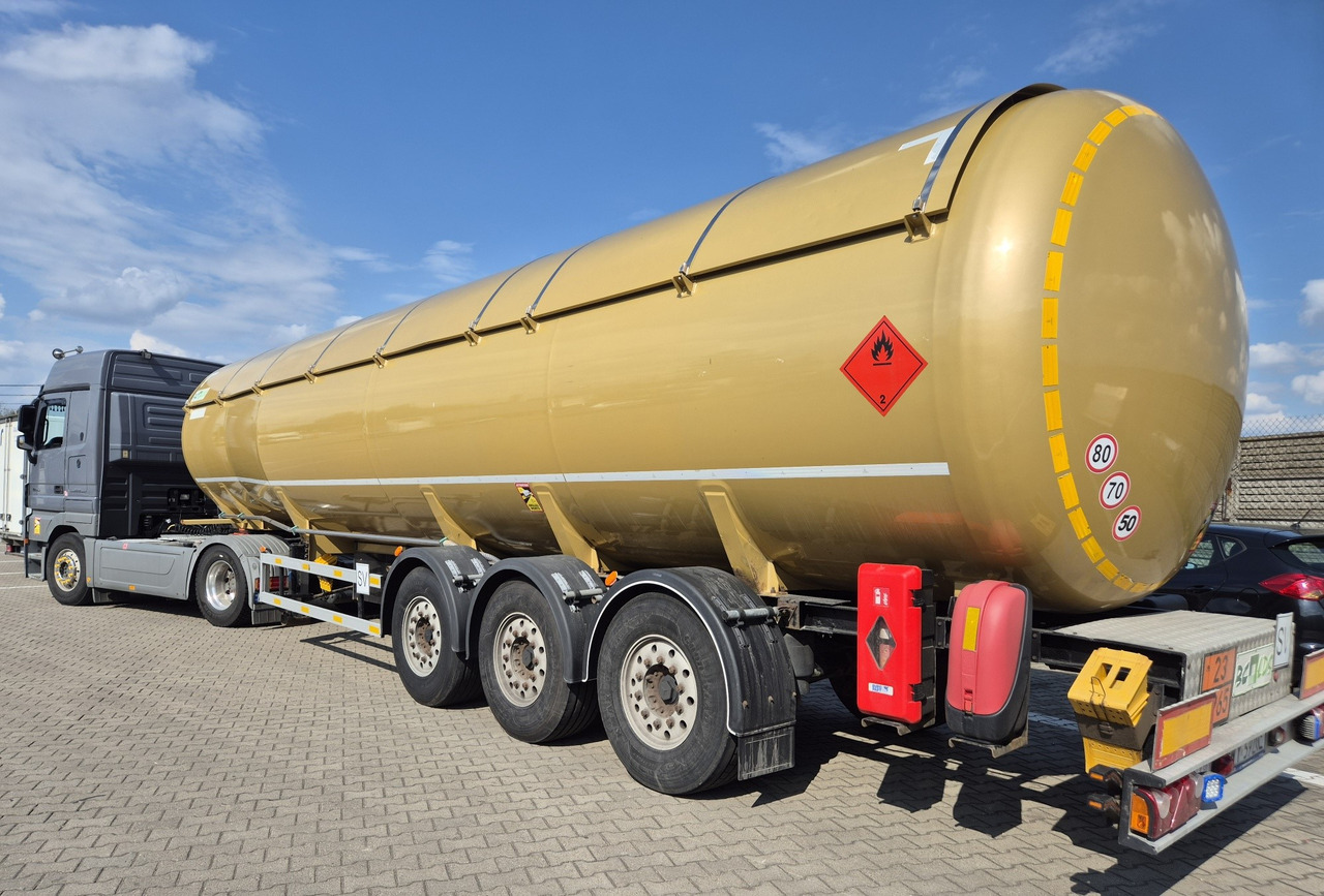 BC-LDS NCG-50 /LPG/ GPL/ PROPANE/ Mercedes axels - Tankoplegger: afbeelding 1 BC-LDS NCG-50 /LPG/ GPL/ PROPANE/ Mercedes axels - Tankoplegger: afbeelding 1