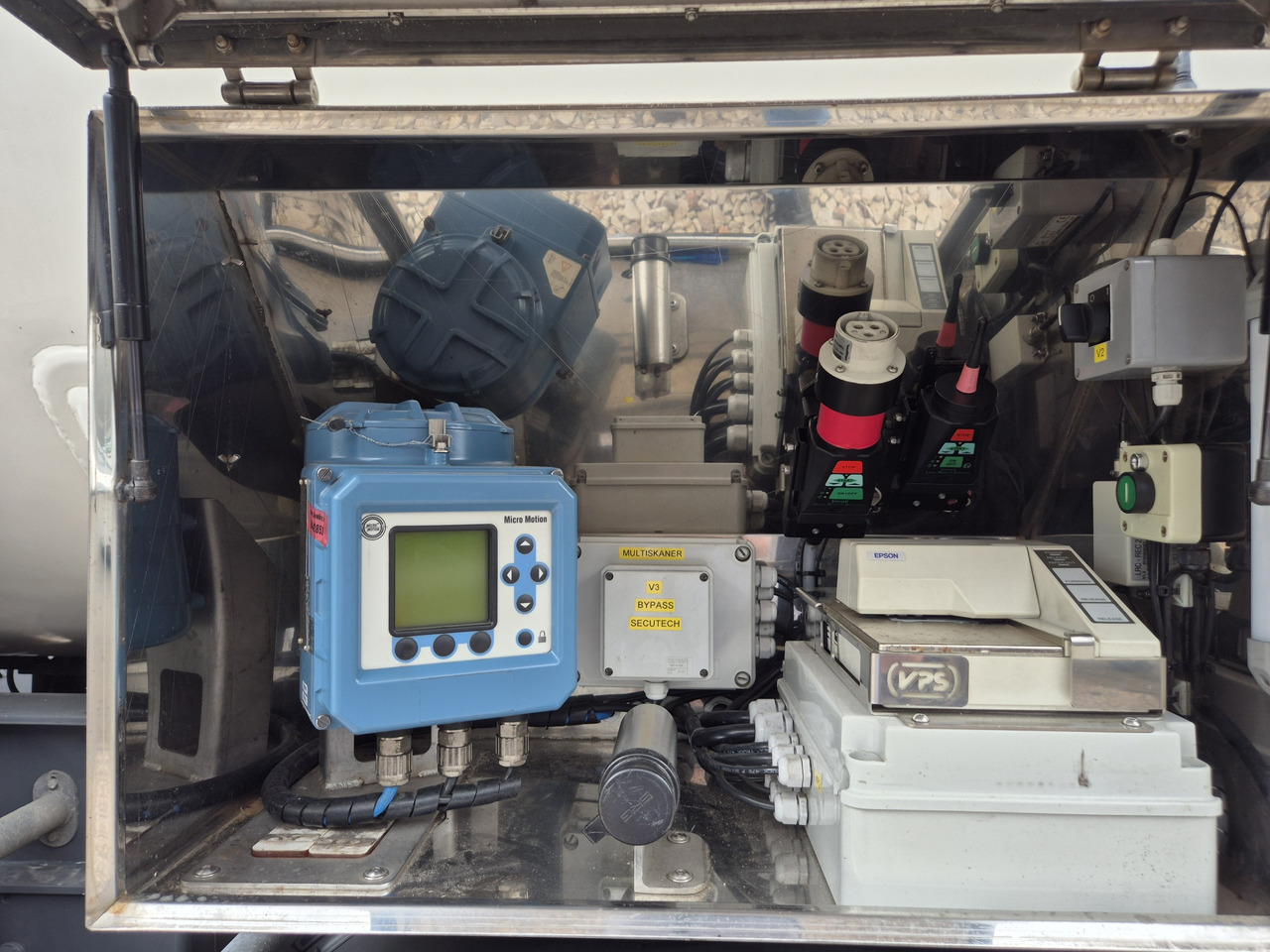 VPS CN50/ EMERSON F200/ PROPANE/ LPG - Tankoplegger: afbeelding 5 VPS CN50/ EMERSON F200/ PROPANE/ LPG - Tankoplegger: afbeelding 5