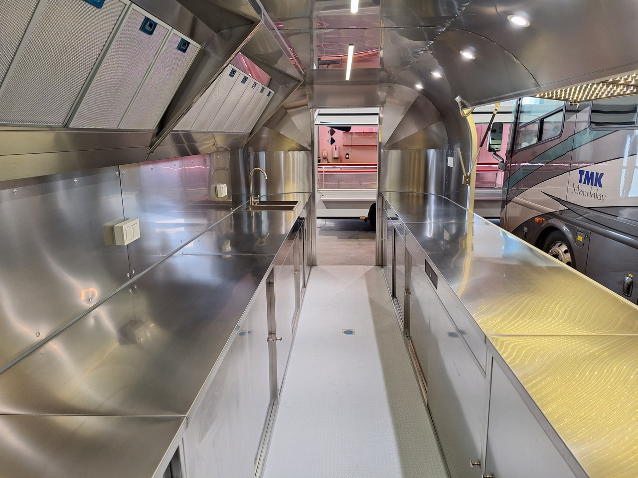 Deli Star Trailer American 4000 - EU standards - Verkoopwagen: afbeelding 5 Deli Star Trailer American 4000 - EU standards - Verkoopwagen: afbeelding 5