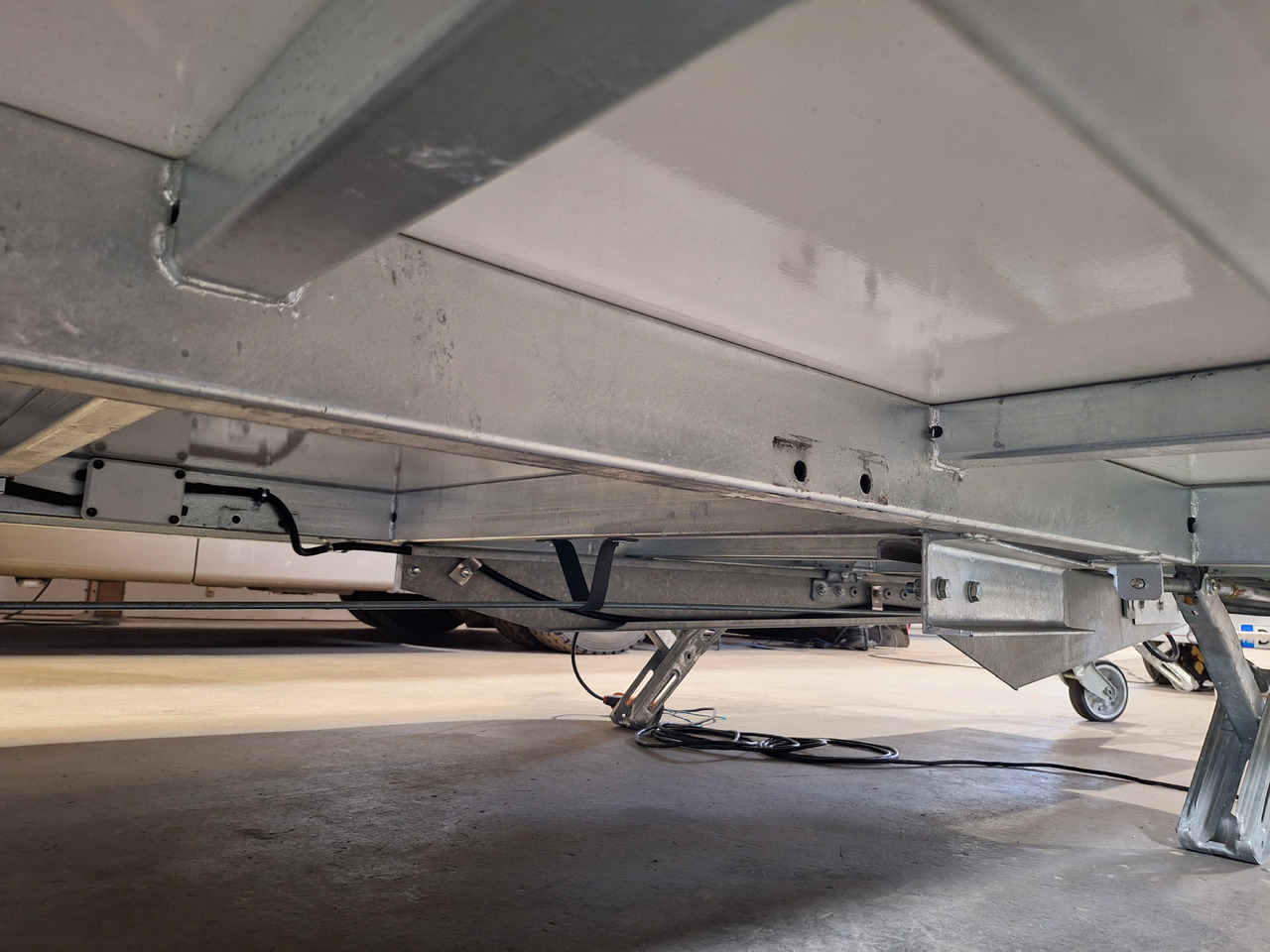 Deli Star Trailer Deli Bakery 4000 - Verkoopwagen: afbeelding 4 Deli Star Trailer Deli Bakery 4000 - Verkoopwagen: afbeelding 4