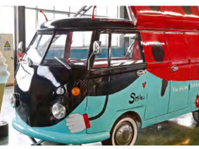 Deli Star Trailer Retro Minivan Fliptop 4300 Electric - EU standards - Verkoopwagen: afbeelding 1 Deli Star Trailer Retro Minivan Fliptop 4300 Electric - EU standards - Verkoopwagen: afbeelding 1