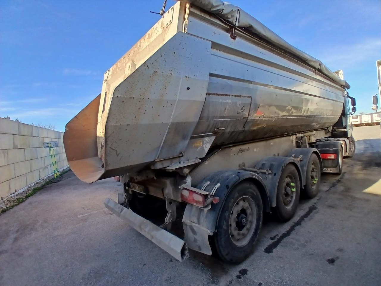 MENCI - Kipper oplegger: afbeelding 3 MENCI - Kipper oplegger: afbeelding 3