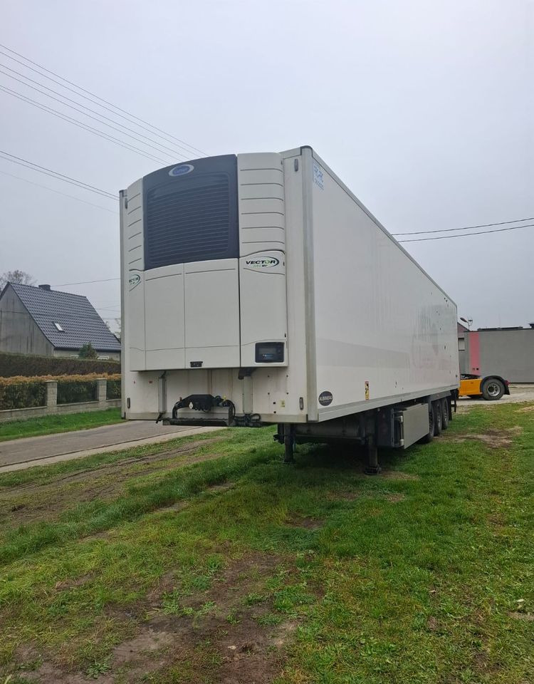 LeciTrailer Carrier Vector 1950 Mt - Koelwagen oplegger: afbeelding 1 LeciTrailer Carrier Vector 1950 Mt - Koelwagen oplegger: afbeelding 1