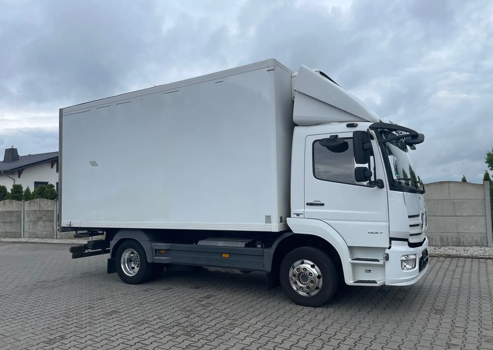 Mercedes-Benz ATEGO 1227 CHŁODNIA HAKOWA / HAKÓWKA - Koelwagen vrachtwagen: afbeelding 4 Mercedes-Benz ATEGO 1227 CHŁODNIA HAKOWA / HAKÓWKA - Koelwagen vrachtwagen: afbeelding 4