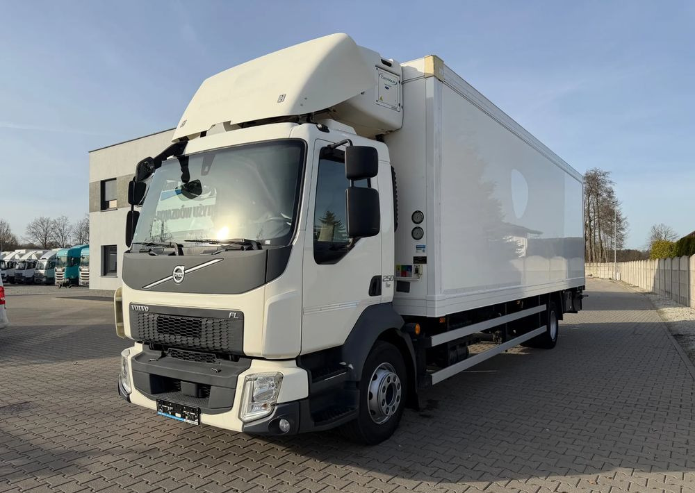 Volvo FL 16.250/ 19 PALET/ Ładownośc 6 ton/ na poduszkach! - Koelwagen vrachtwagen: afbeelding 2 Volvo FL 16.250/ 19 PALET/ Ładownośc 6 ton/ na poduszkach! - Koelwagen vrachtwagen: afbeelding 2