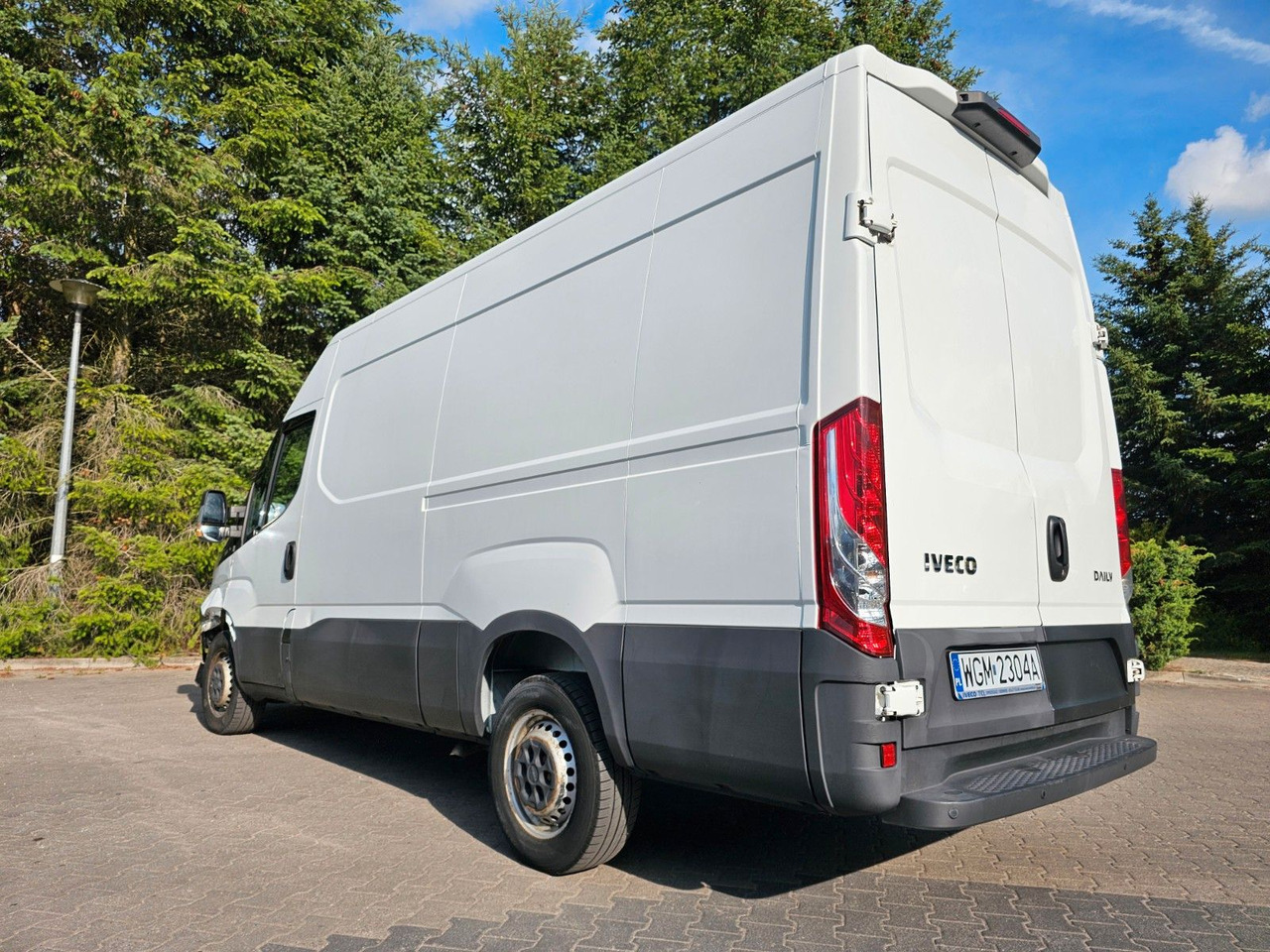 Iveco DAILY 35-160 L3H2 Nur 129tkm ! Leichte unfall - Gesloten bestelwagen: afbeelding 3 Iveco DAILY 35-160 L3H2 Nur 129tkm ! Leichte unfall - Gesloten bestelwagen: afbeelding 3