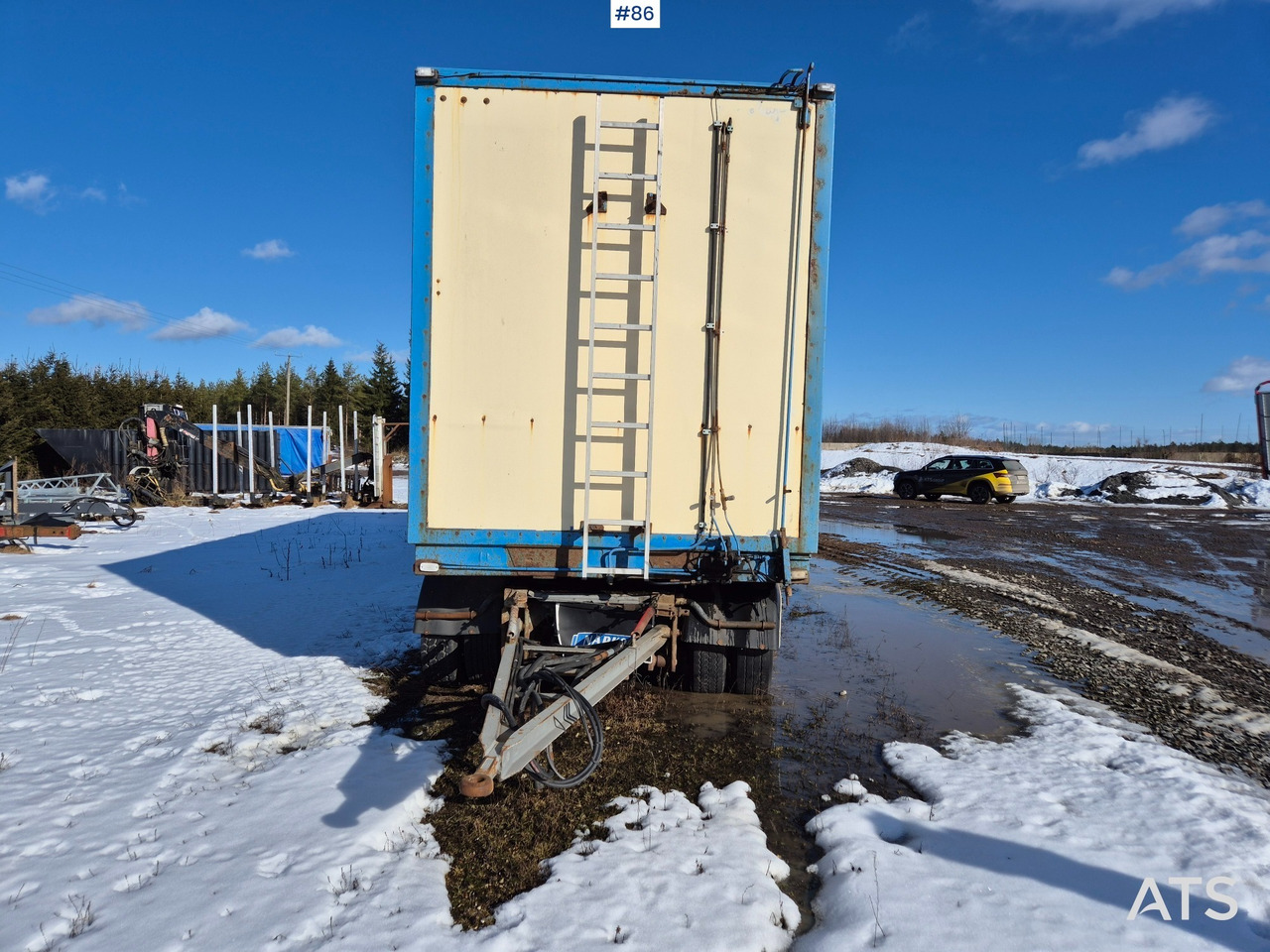 1999 Lipe Hakeperävaunu - Gesloten aanhangwagen: afbeelding 2 1999 Lipe Hakeperävaunu - Gesloten aanhangwagen: afbeelding 2
