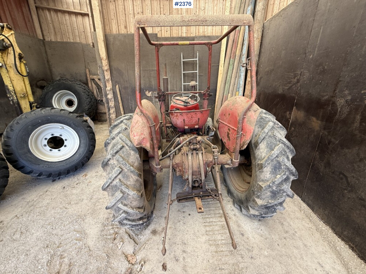 Massey Ferguson Special 35X - Tractor: afbeelding 4 Massey Ferguson Special 35X - Tractor: afbeelding 4