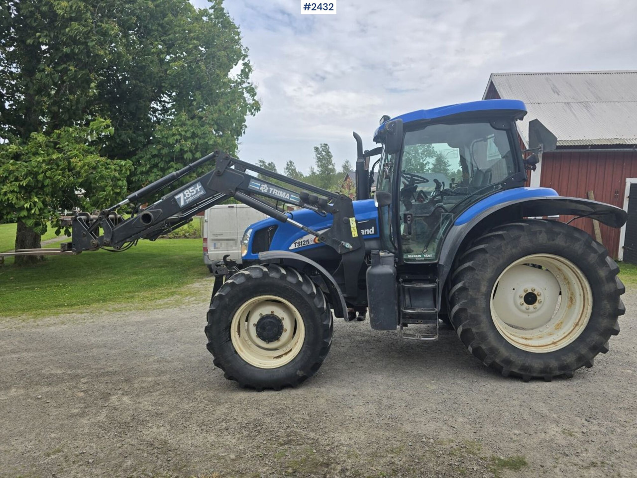 New Holland TS 125A med Frontlastare - Tractor: afbeelding 1 New Holland TS 125A med Frontlastare - Tractor: afbeelding 1