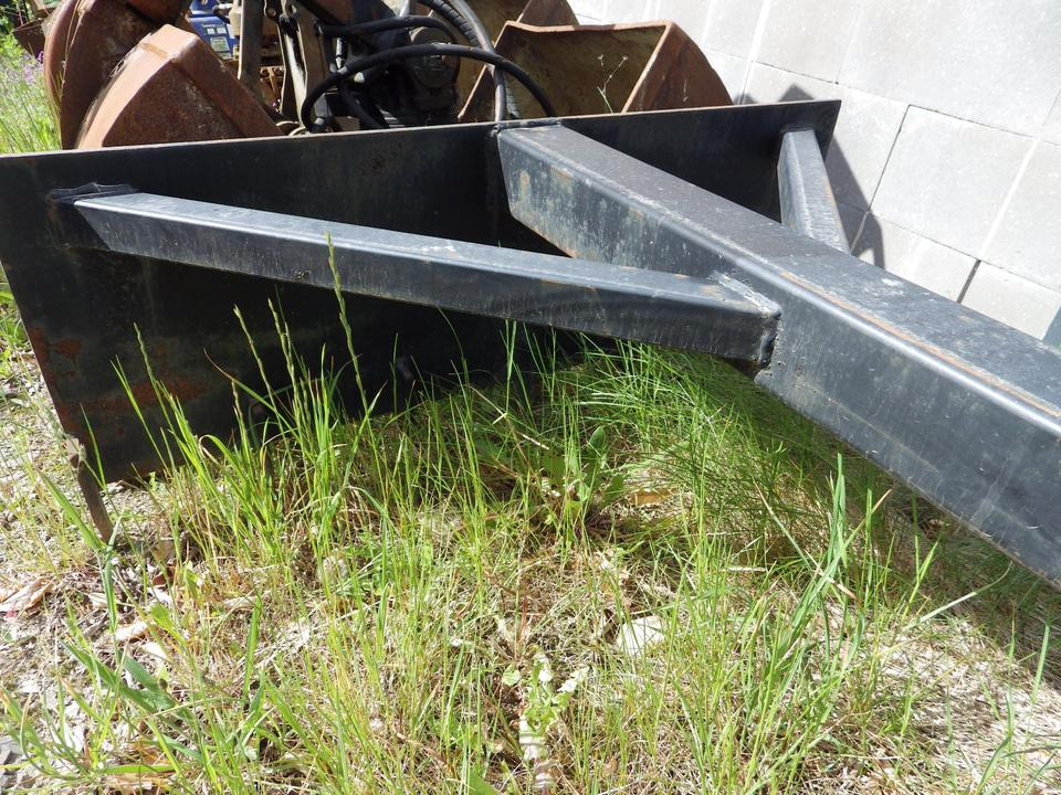 Silokamm Kornschieber Verlängerung an Volvo L30 / Cat 906 908 - Silo materieel: afbeelding 3 Silokamm Kornschieber Verlängerung an Volvo L30 / Cat 906 908 - Silo materieel: afbeelding 3