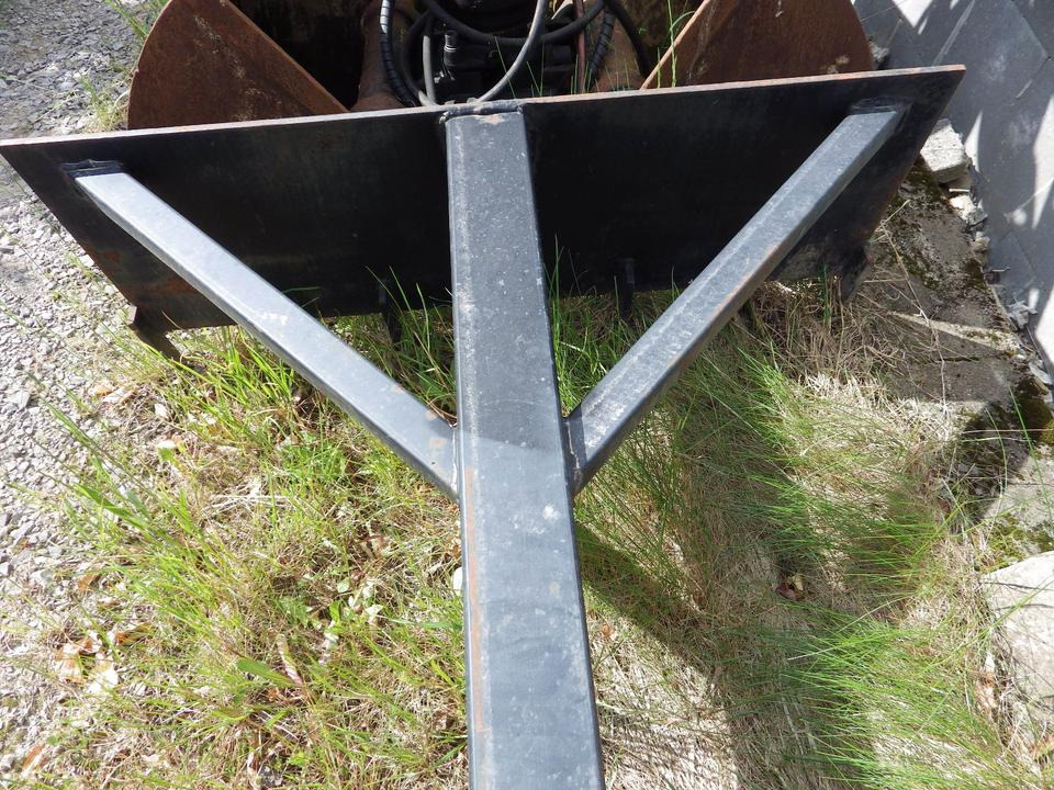 Silokamm Kornschieber Verlängerung an Volvo L30 / Cat 906 908 - Silo materieel: afbeelding 5 Silokamm Kornschieber Verlängerung an Volvo L30 / Cat 906 908 - Silo materieel: afbeelding 5