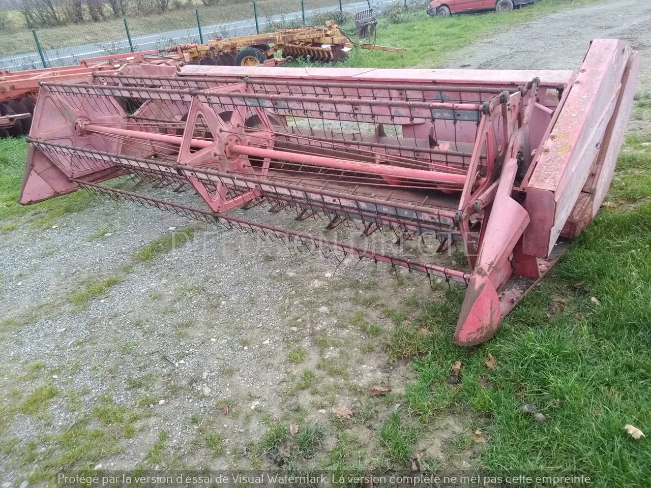 MASSEY FERGUSON MOISSONNEUSE BATTEUSE 620 - Maaidorser: afbeelding 5 MASSEY FERGUSON MOISSONNEUSE BATTEUSE 620 - Maaidorser: afbeelding 5