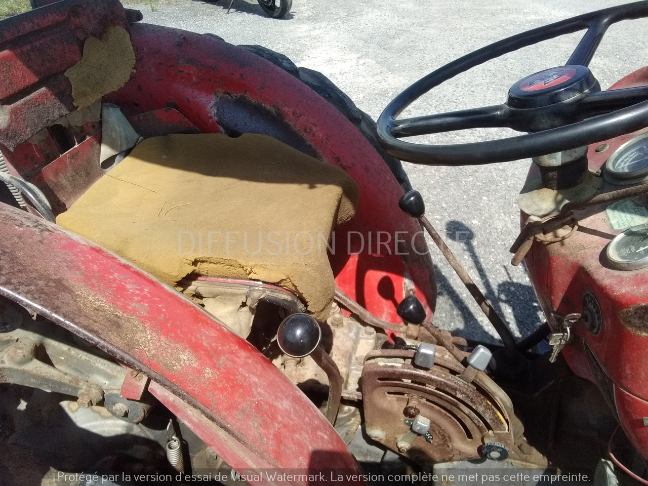 MASSEY FERGUSON TRACTEUR AGRICOLE 140 SUPER - Tractor: afbeelding 5 MASSEY FERGUSON TRACTEUR AGRICOLE 140 SUPER - Tractor: afbeelding 5