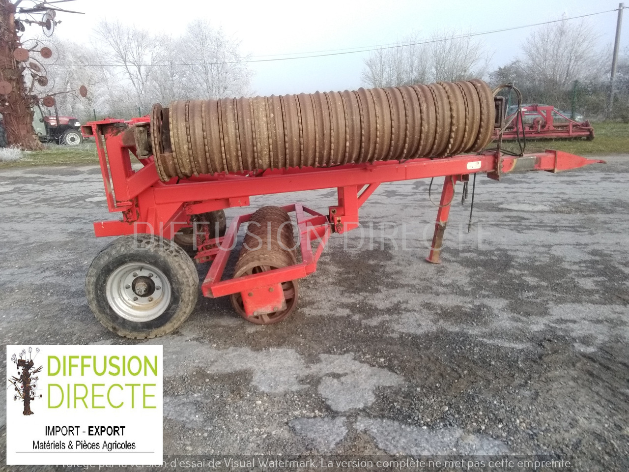 QUIVOGNE ROULEAU CAMBRIDGE R 630 - Landbouw wals: afbeelding 1 QUIVOGNE ROULEAU CAMBRIDGE R 630 - Landbouw wals: afbeelding 1