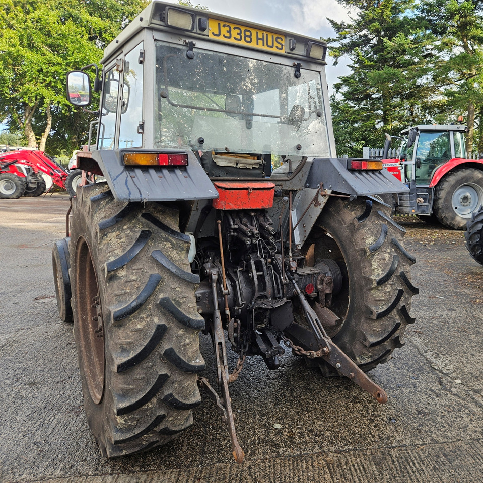 1992 MF 390 2wd, 12/12, showing 3316 Hours - Tractor: afbeelding 3 1992 MF 390 2wd, 12/12, showing 3316 Hours - Tractor: afbeelding 3