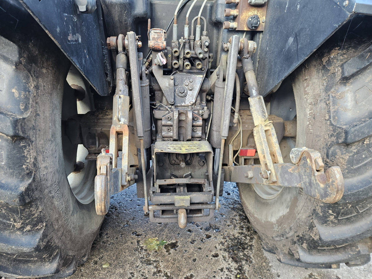 1993 MF 3125 Dynashift - Tractor: afbeelding 4 1993 MF 3125 Dynashift - Tractor: afbeelding 4