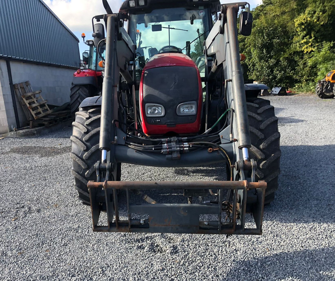 2006 Valtra N121 c/w front loader, 9700 Hrs - Tractor: afbeelding 3 2006 Valtra N121 c/w front loader, 9700 Hrs - Tractor: afbeelding 3
