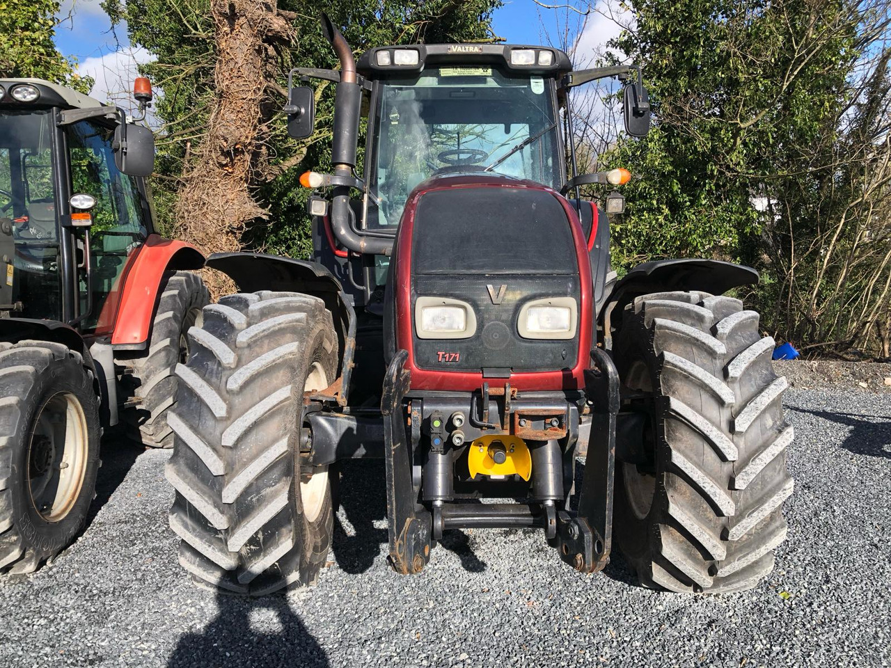 2009 Valtra T171 with front PTO - Tractor: afbeelding 3 2009 Valtra T171 with front PTO - Tractor: afbeelding 3