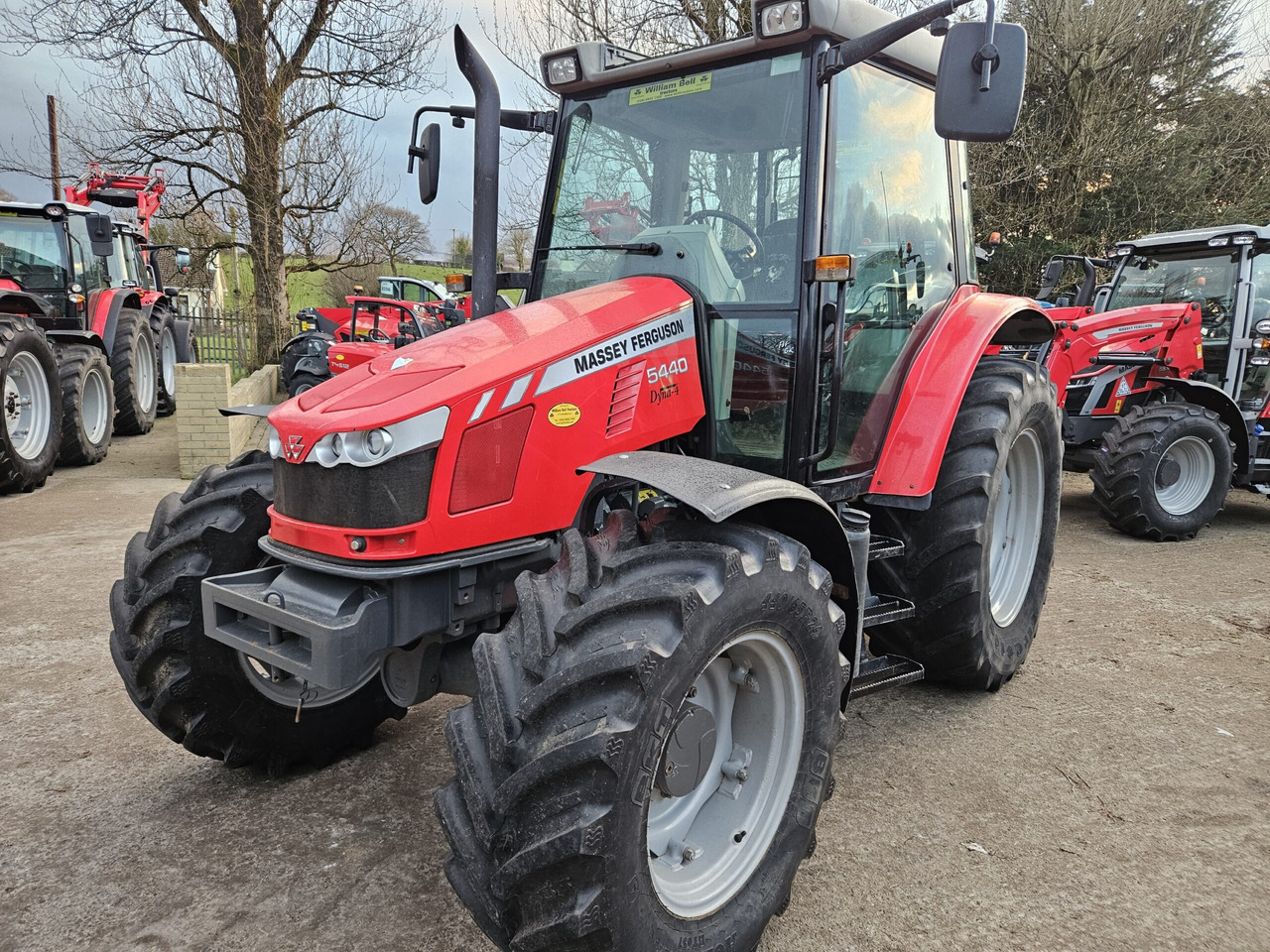 2013 MF 5440 4wd tractor, Very Nice. - Tractor: afbeelding 2 2013 MF 5440 4wd tractor, Very Nice. - Tractor: afbeelding 2