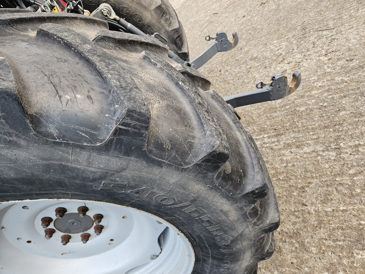 2013 MF 5440 4wd tractor, Very Nice. - Tractor: afbeelding 5 2013 MF 5440 4wd tractor, Very Nice. - Tractor: afbeelding 5