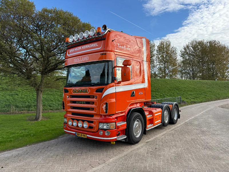 Scania R560 V8 Manual-Retarder-6x2 TOP NL TRUCK - Trekker: afbeelding 1 Scania R560 V8 Manual-Retarder-6x2 TOP NL TRUCK - Trekker: afbeelding 1