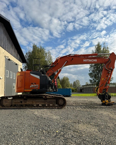 HitachiZX225USLC-7 + Engcon - Rupsgraafmachine: afbeelding 3 HitachiZX225USLC-7 + Engcon - Rupsgraafmachine: afbeelding 3