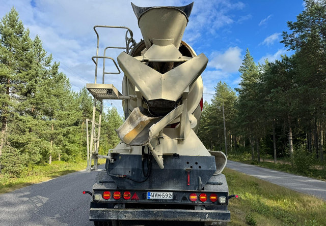 Liebherr12m3 Perävaunu - Betonmixer oplegger: afbeelding 3 Liebherr12m3 Perävaunu - Betonmixer oplegger: afbeelding 3