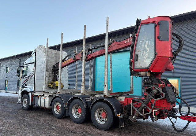 Mercedes-BenzArocs 8x4 Nosturilla! - Houttransport, Kraanwagen: afbeelding 3 Mercedes-BenzArocs 8x4 Nosturilla! - Houttransport, Kraanwagen: afbeelding 3