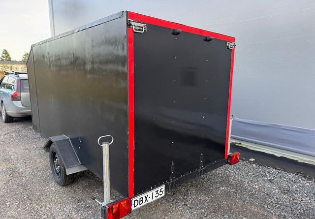 Umpiperäkärry - Aanhangwagen auto: afbeelding 3 Umpiperäkärry - Aanhangwagen auto: afbeelding 3