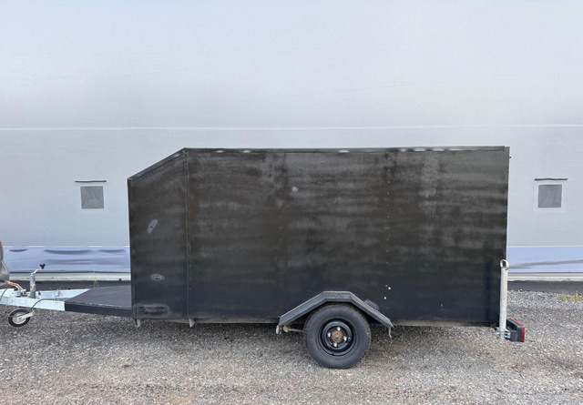 Umpiperäkärry - Aanhangwagen auto: afbeelding 2 Umpiperäkärry - Aanhangwagen auto: afbeelding 2