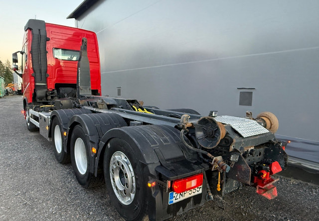 VolvoFH16 750 8X4 - Haakarmsysteem vrachtwagen: afbeelding 3 VolvoFH16 750 8X4 - Haakarmsysteem vrachtwagen: afbeelding 3