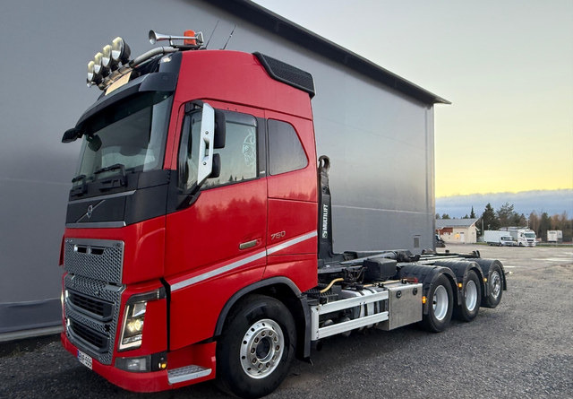 VolvoFH16 750 8X4 - Haakarmsysteem vrachtwagen: afbeelding 1 VolvoFH16 750 8X4 - Haakarmsysteem vrachtwagen: afbeelding 1