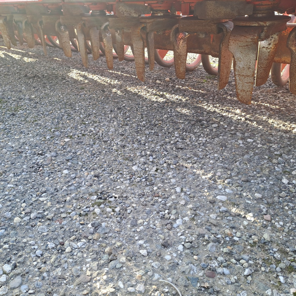 ERPICE ROTANTE PIEGHEVOLE MASCHIO AQUILA RAP 7000 - Grondfrees: afbeelding 4 ERPICE ROTANTE PIEGHEVOLE MASCHIO AQUILA RAP 7000 - Grondfrees: afbeelding 4