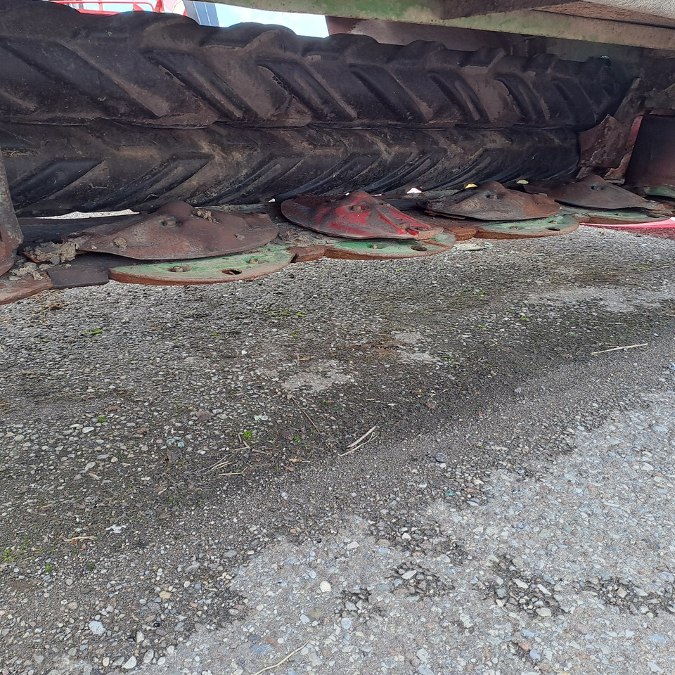 FALCIACONDIZIONATRICE JOHN DEERE 1465 - Maaimachine: afbeelding 4 FALCIACONDIZIONATRICE JOHN DEERE 1465 - Maaimachine: afbeelding 4