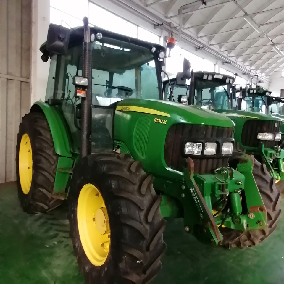 JOHN DEERE 5070 M - Tractor: afbeelding 3 JOHN DEERE 5070 M - Tractor: afbeelding 3