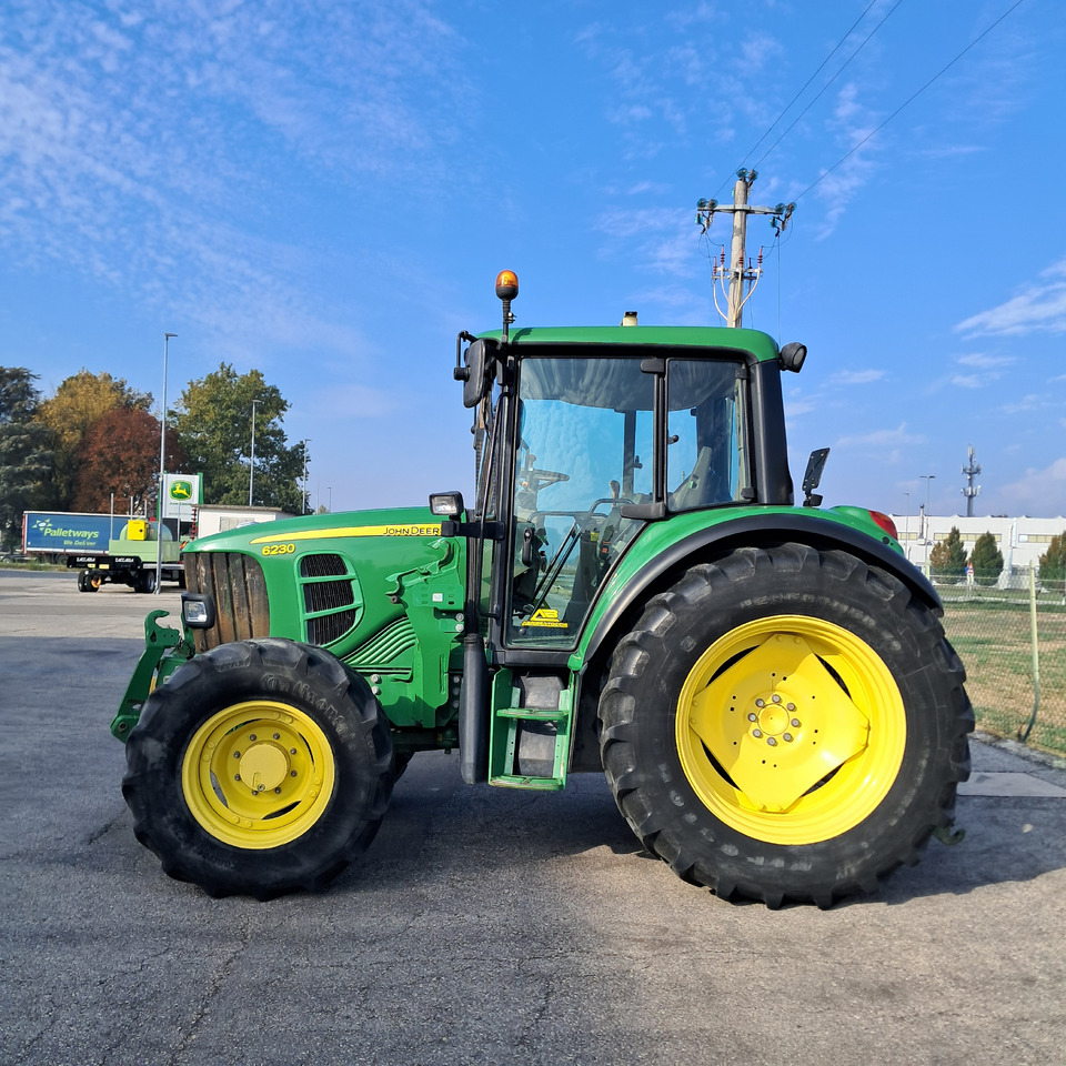 JOHN DEERE 6230 - Tractor: afbeelding 2 JOHN DEERE 6230 - Tractor: afbeelding 2