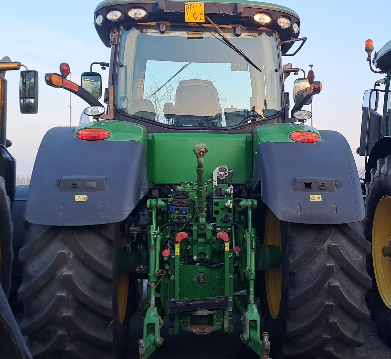 JOHN DEERE 7230R - ASTA AGRIBERTOCCHI - Tractor: afbeelding 3 JOHN DEERE 7230R - ASTA AGRIBERTOCCHI - Tractor: afbeelding 3
