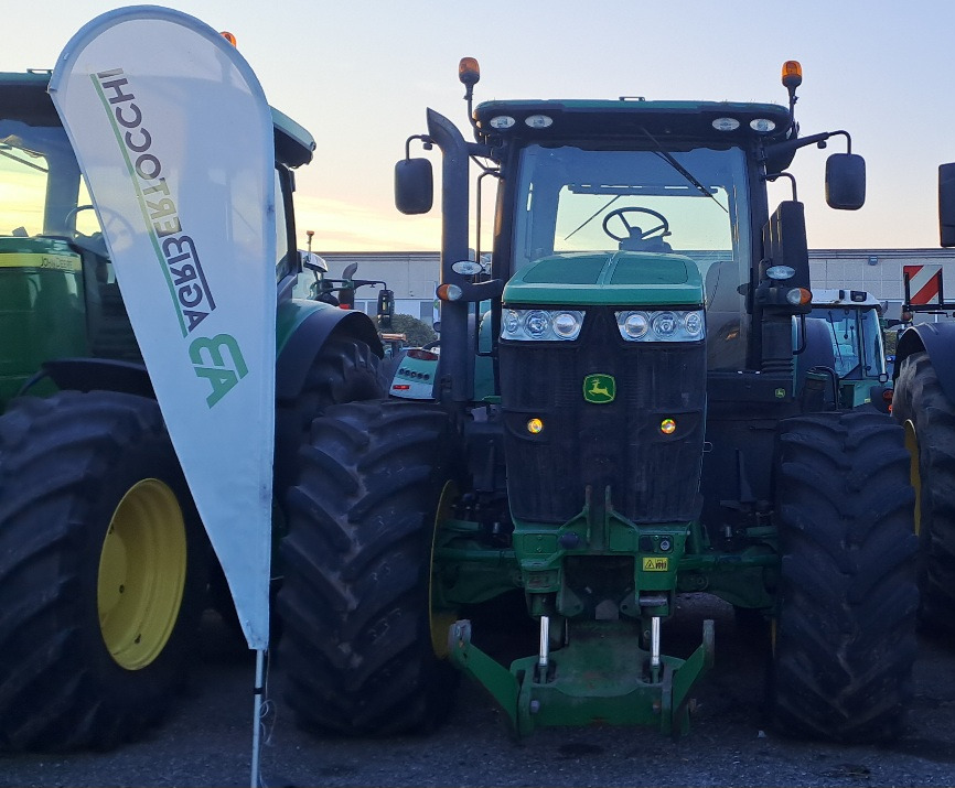 JOHN DEERE 7230R - ASTA AGRIBERTOCCHI - Tractor: afbeelding 1 JOHN DEERE 7230R - ASTA AGRIBERTOCCHI - Tractor: afbeelding 1
