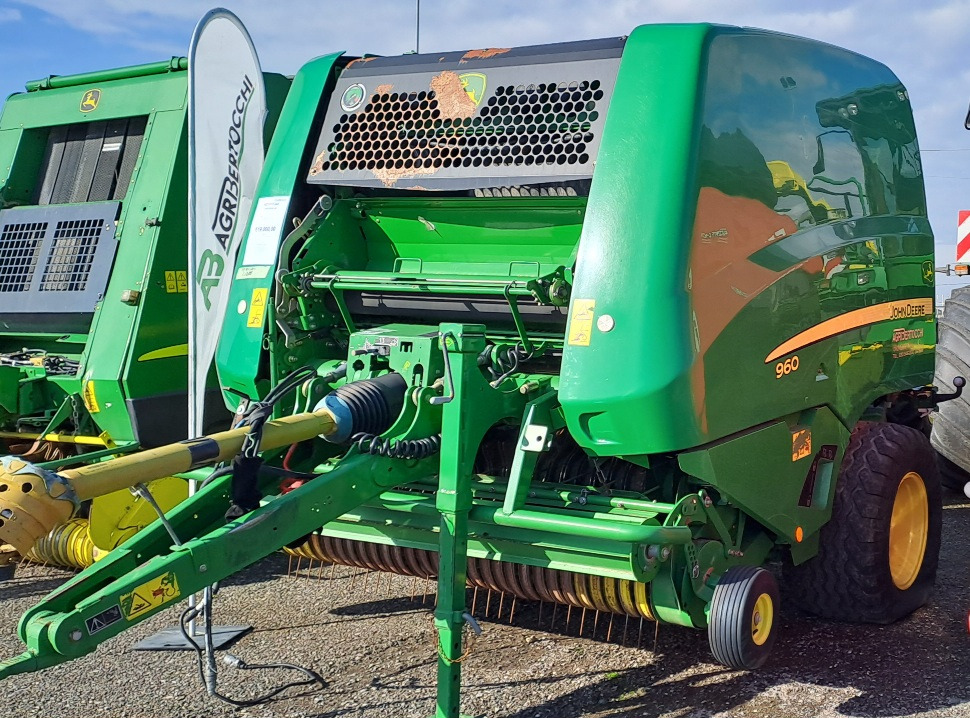 JOHN DEERE 960 - Ronde balenpers: afbeelding 3 JOHN DEERE 960 - Ronde balenpers: afbeelding 3