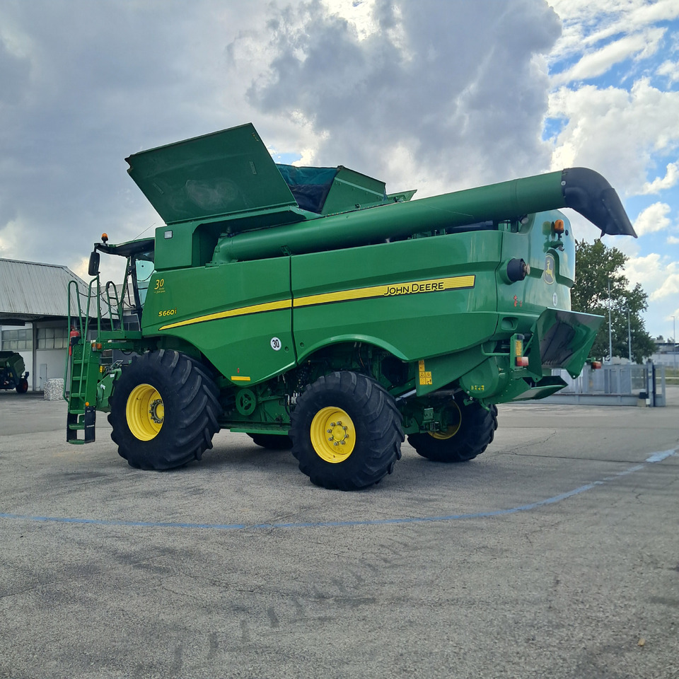 MIETITREBBIA JOHN DEERE S660 - Maaidorser: afbeelding 3 MIETITREBBIA JOHN DEERE S660 - Maaidorser: afbeelding 3