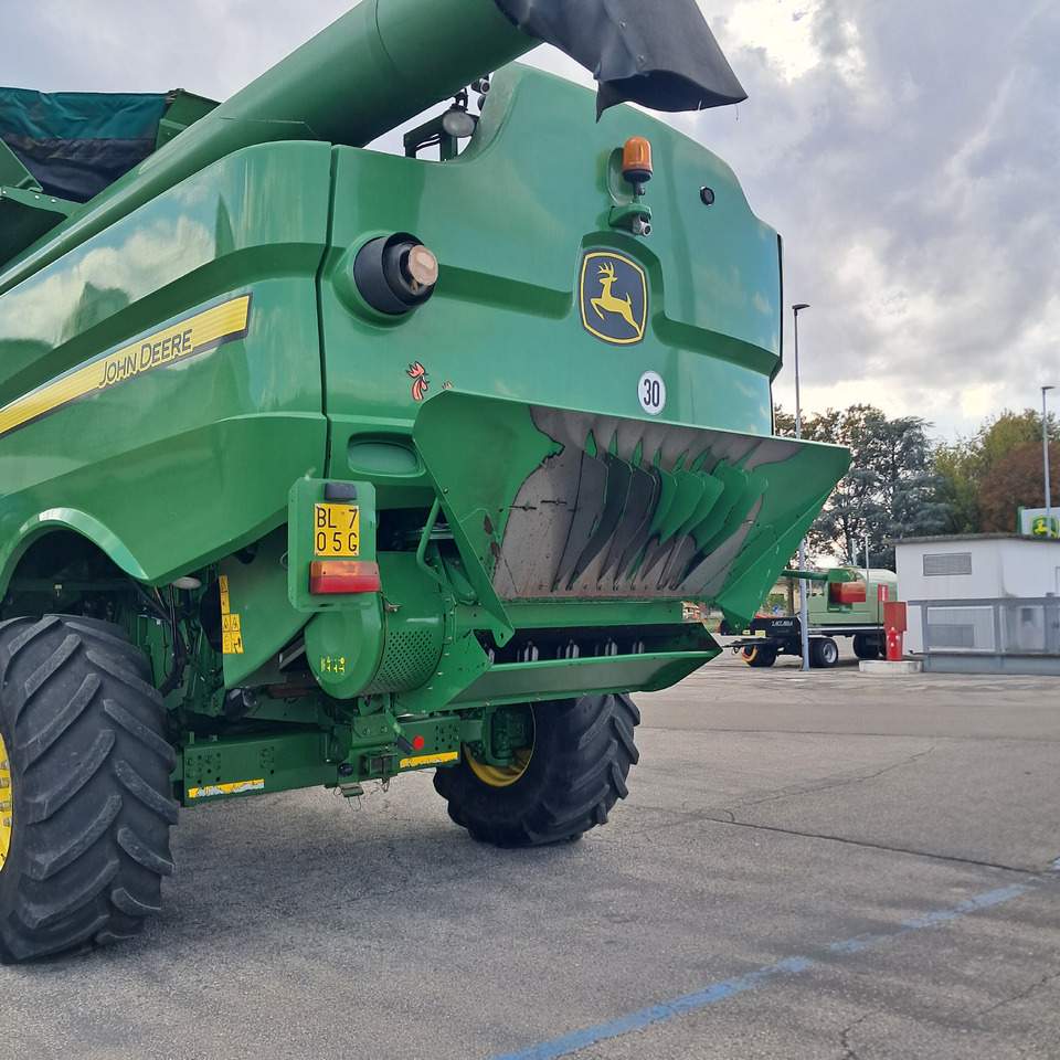 MIETITREBBIA JOHN DEERE S660 - Maaidorser: afbeelding 4 MIETITREBBIA JOHN DEERE S660 - Maaidorser: afbeelding 4