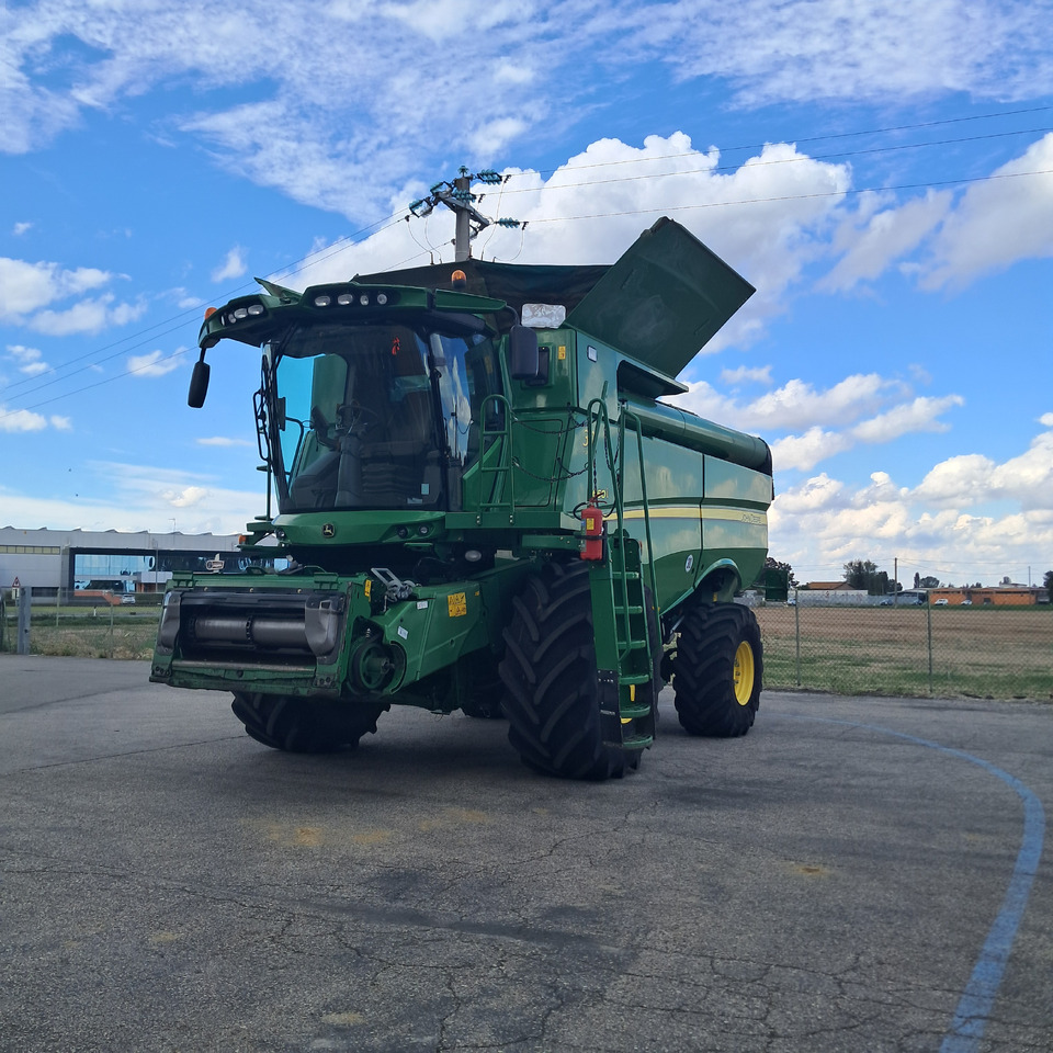 MIETITREBBIA JOHN DEERE S660 - Maaidorser: afbeelding 1 MIETITREBBIA JOHN DEERE S660 - Maaidorser: afbeelding 1