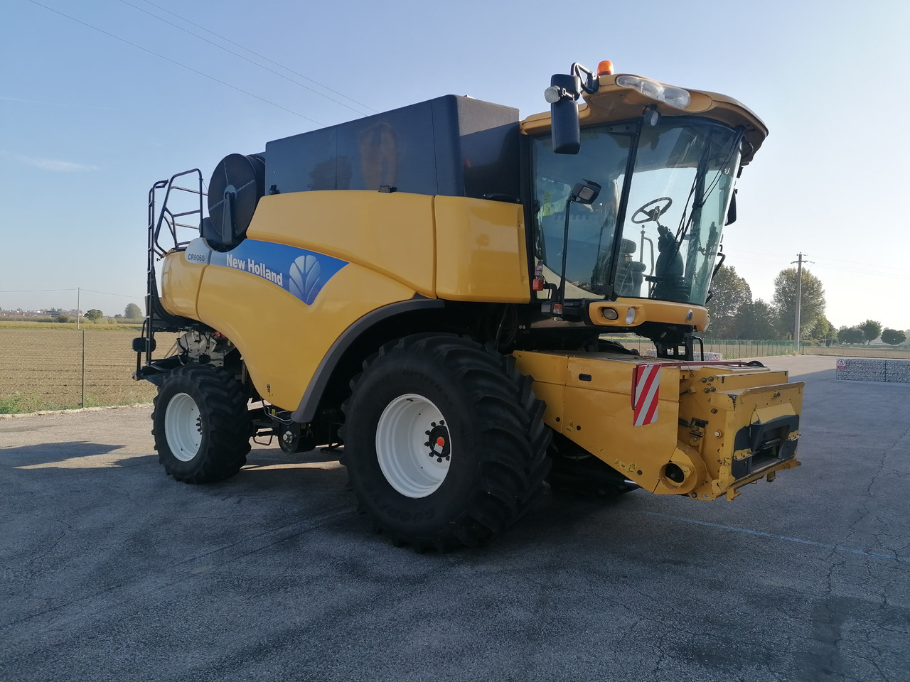 NEW HOLLAND CR 9060 - Maaidorser: afbeelding 2 NEW HOLLAND CR 9060 - Maaidorser: afbeelding 2