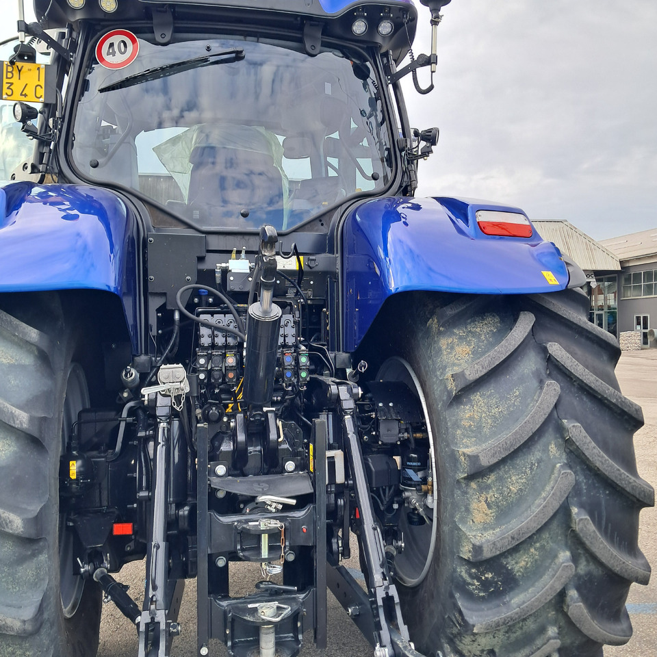 NEW HOLLAND T7 270 - Tractor: afbeelding 4 NEW HOLLAND T7 270 - Tractor: afbeelding 4